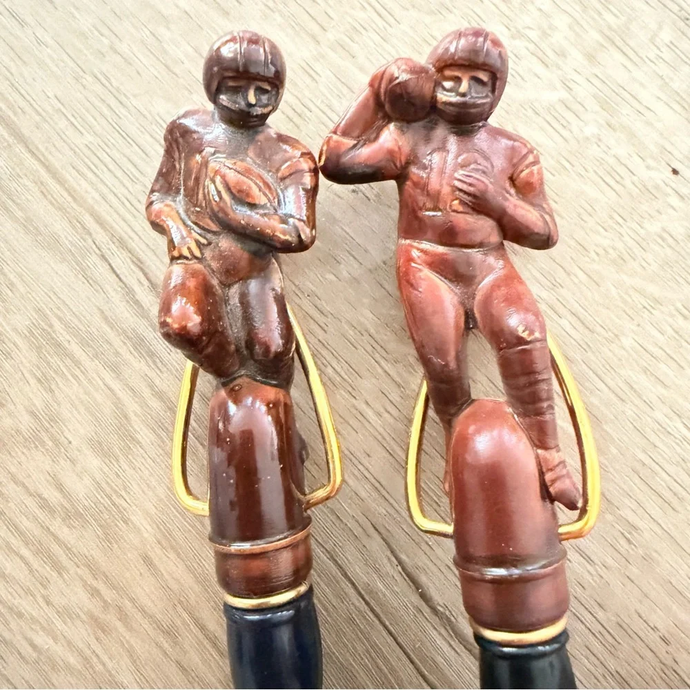 Vintage 1950-60s Cloth Shoe Brush &‎ Shoe Horn Set, Football Player, Quarterback